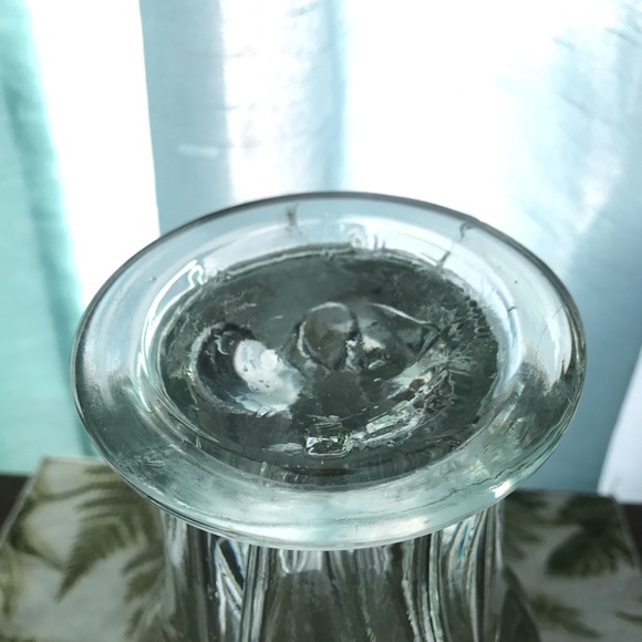 Four-Chamber Clear Glass Decanter - Picture 10 of 11